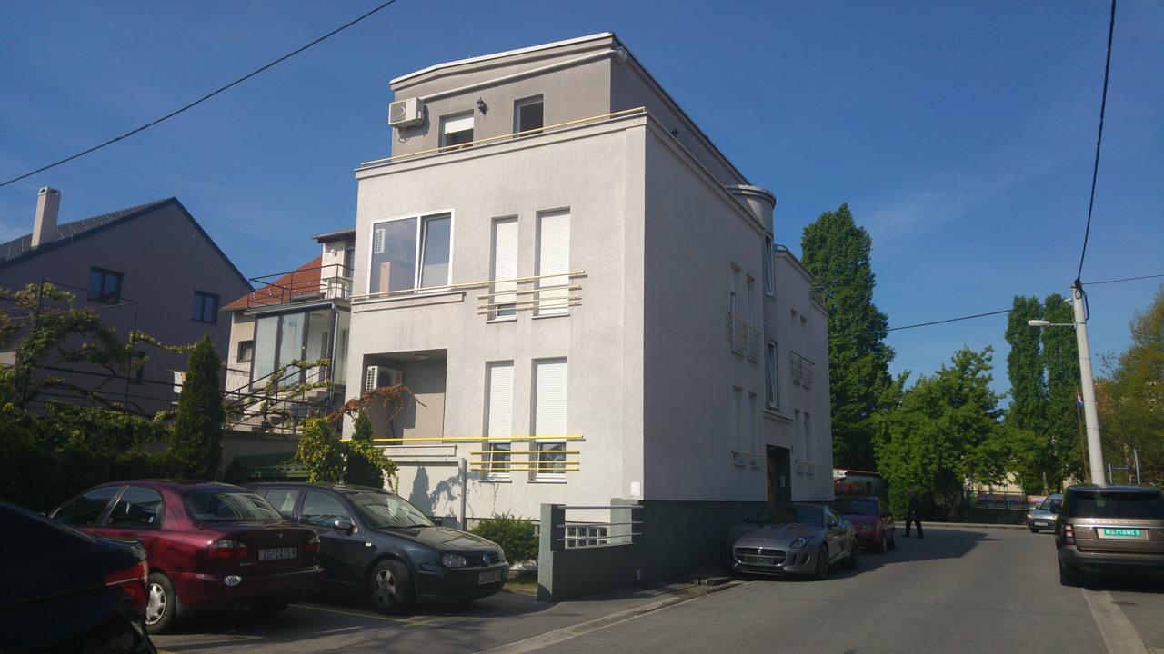 Old Clock Apartment Zagreb Luaran gambar