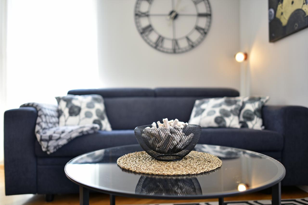 Old Clock Apartment Zagreb Luaran gambar