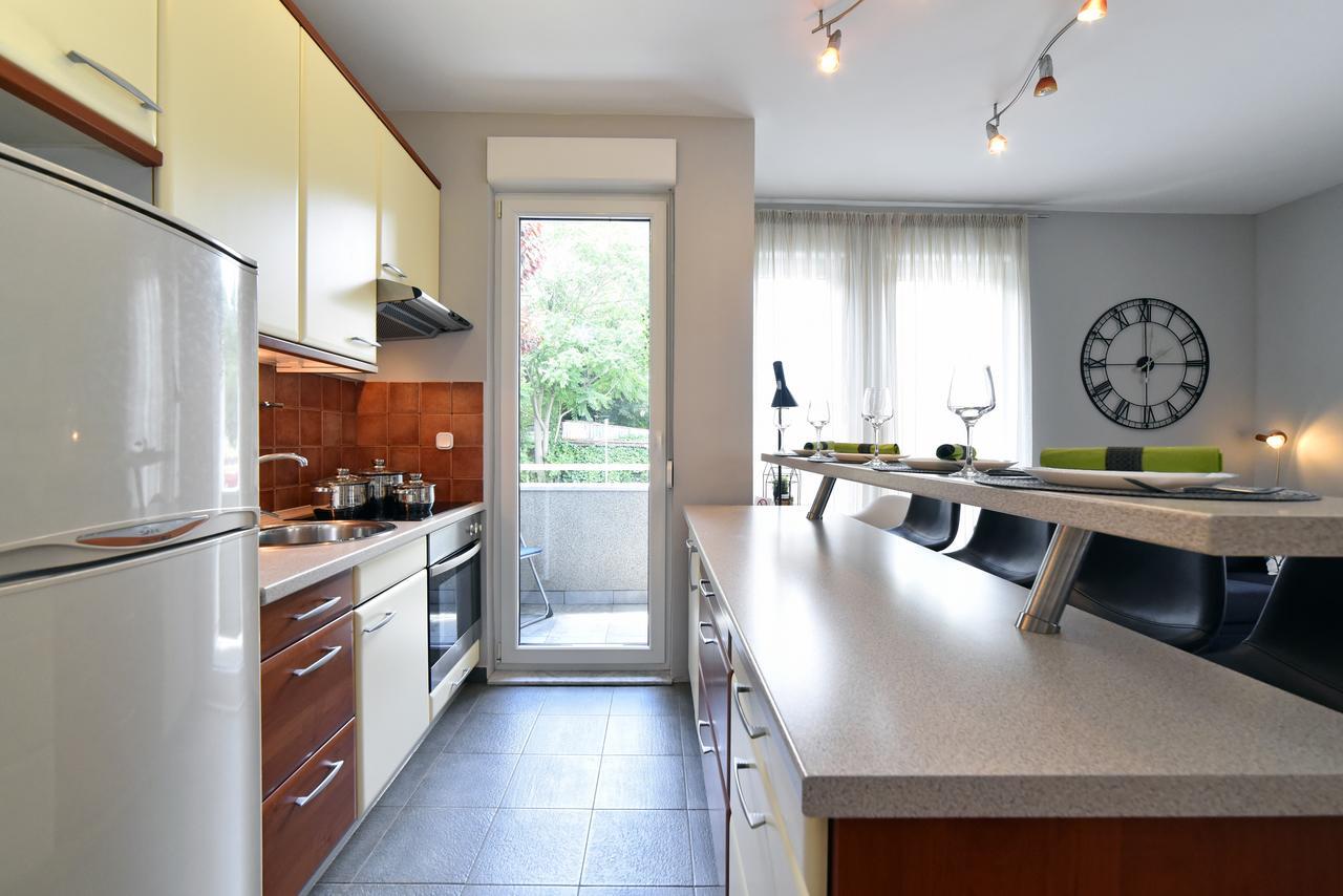 Old Clock Apartment Zagreb Luaran gambar
